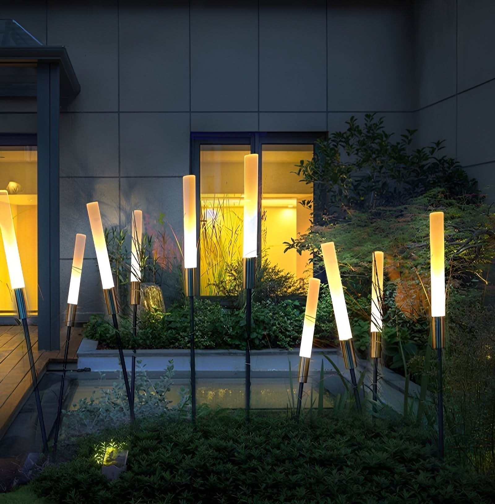 Garduru | Solar Outdoor Lights with Weather-Resistant Design - Modern LED for Gardens