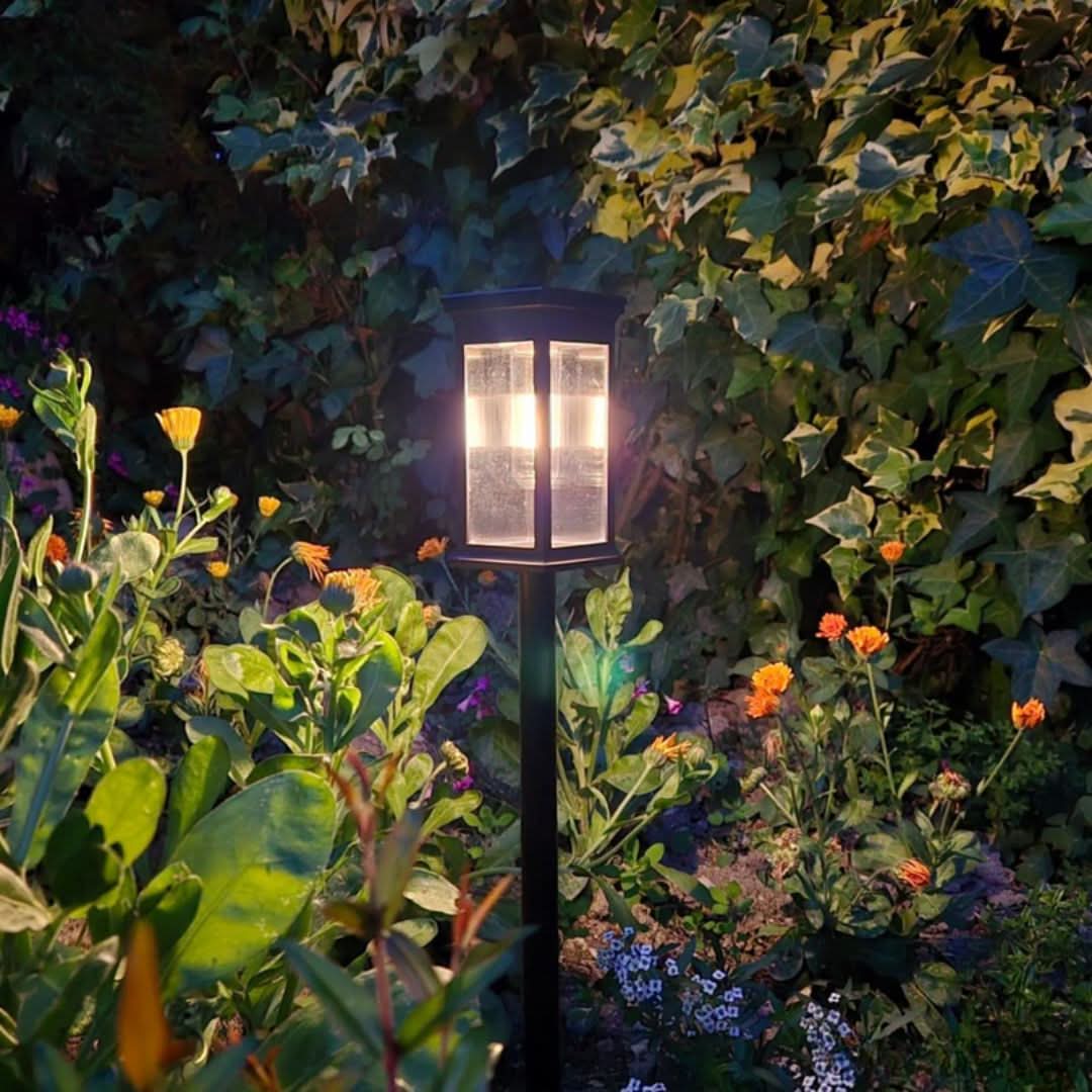 GlowPath | Wireless Solar Garden Lantern - Retro Filament Design