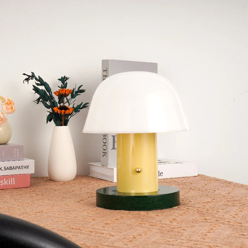JH27_House_Table_Lamp_31
