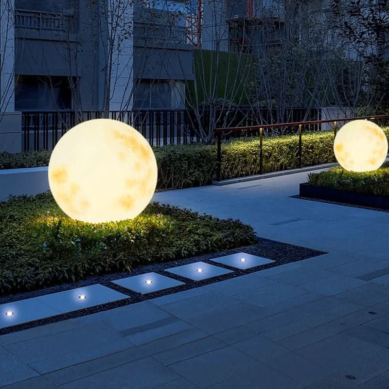 LunaGlow | Moon-Shaped Garden Lamp with USB Rechargeable LED - Weather-Resistant Outdoor Light
