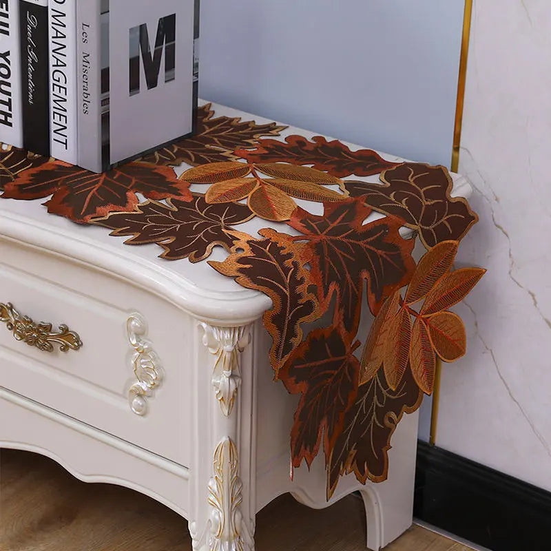 Maple Leaf Table Runner | Cut-Out Edge, Raised Stitching