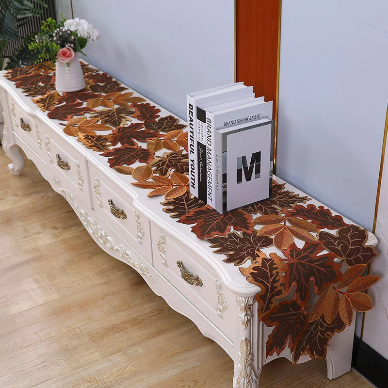 Maple Leaf Table Runner | Cut-Out Edge, Raised Stitching