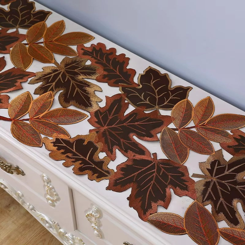 Maple Leaf Table Runner | Cut-Out Edge, Raised Stitching