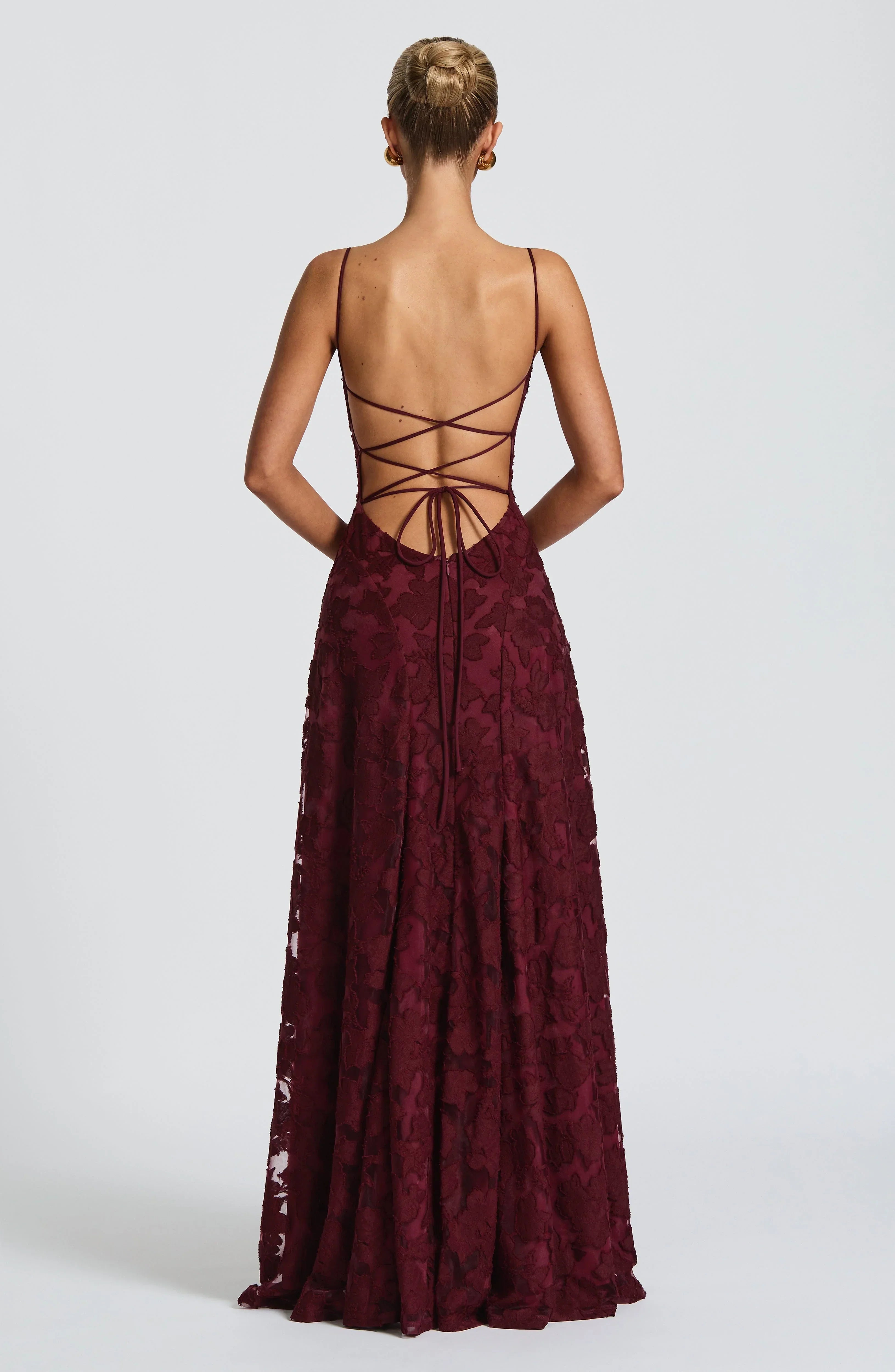 Maxi Dress for Women – Long Sleeve Fitted Waist Flowing Design