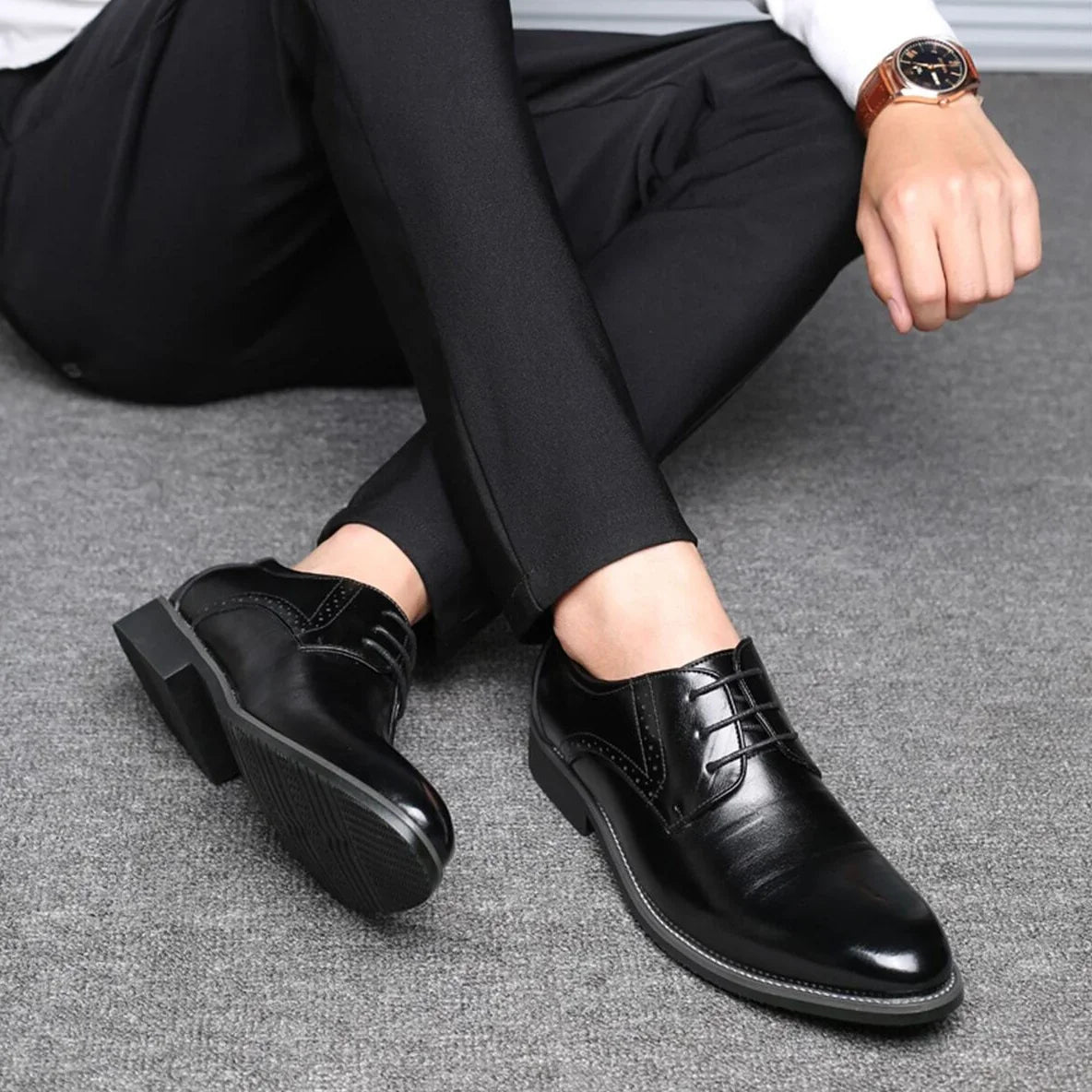 Men's Black Dress Shoes – Oxford Lace-Up Design With Brogue Detailing