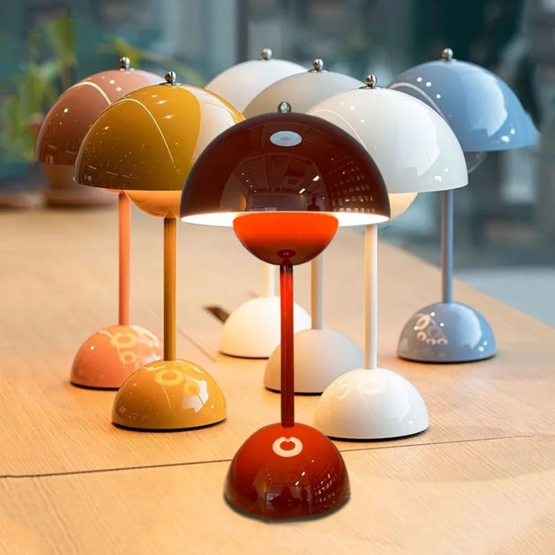 Minimalist Wireless Table Lamp 1