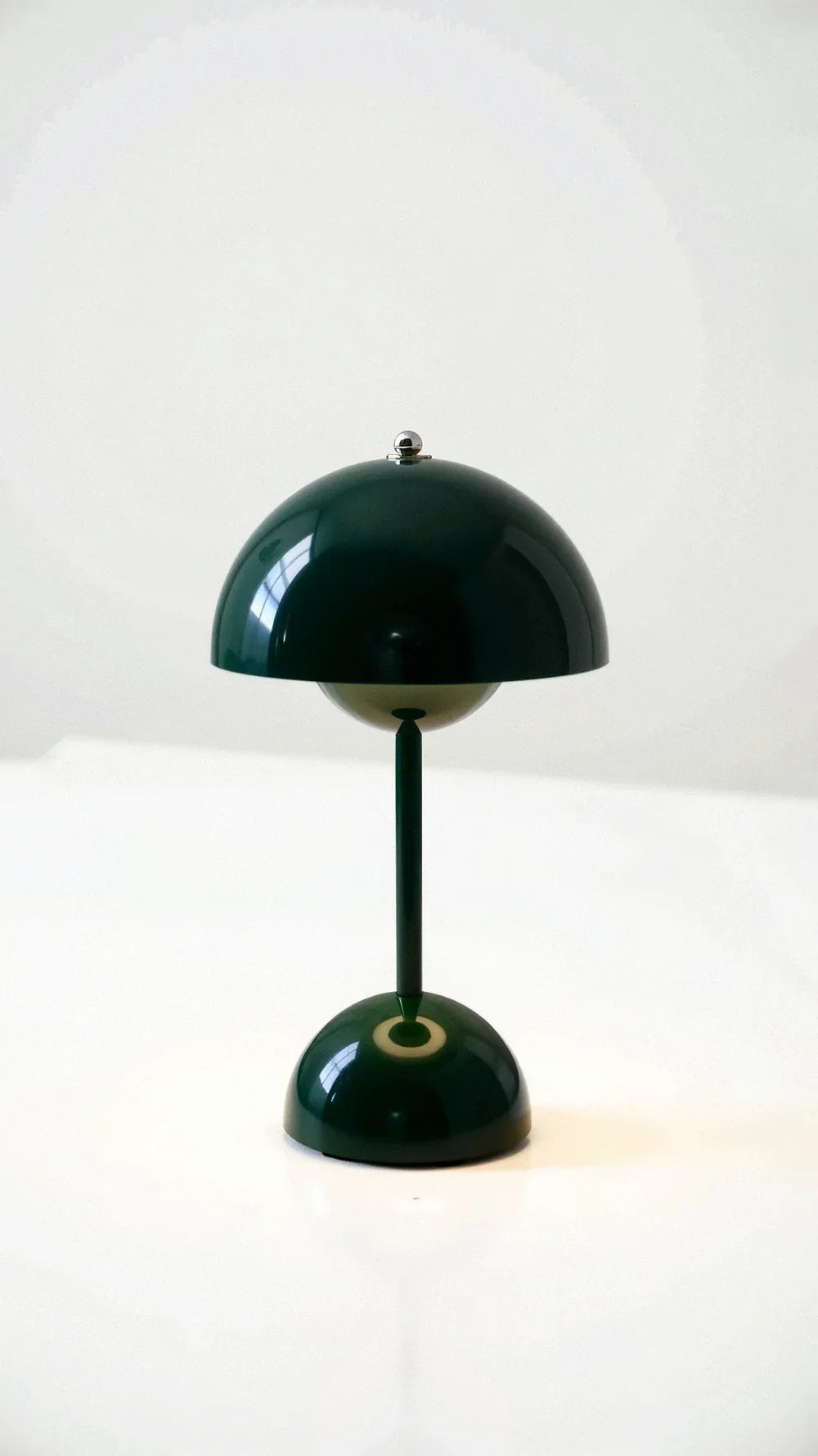 Minimalist Wireless Table Lamp 12