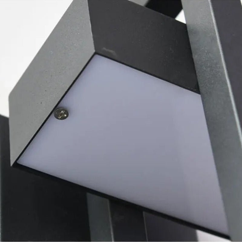Outdoor Wall Light – Modern Up and Down Design for Garden Illumination