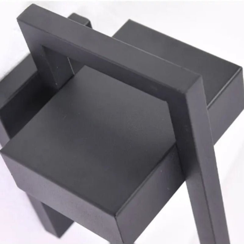 Outdoor Wall Light – Modern Up and Down Design for Garden Illumination