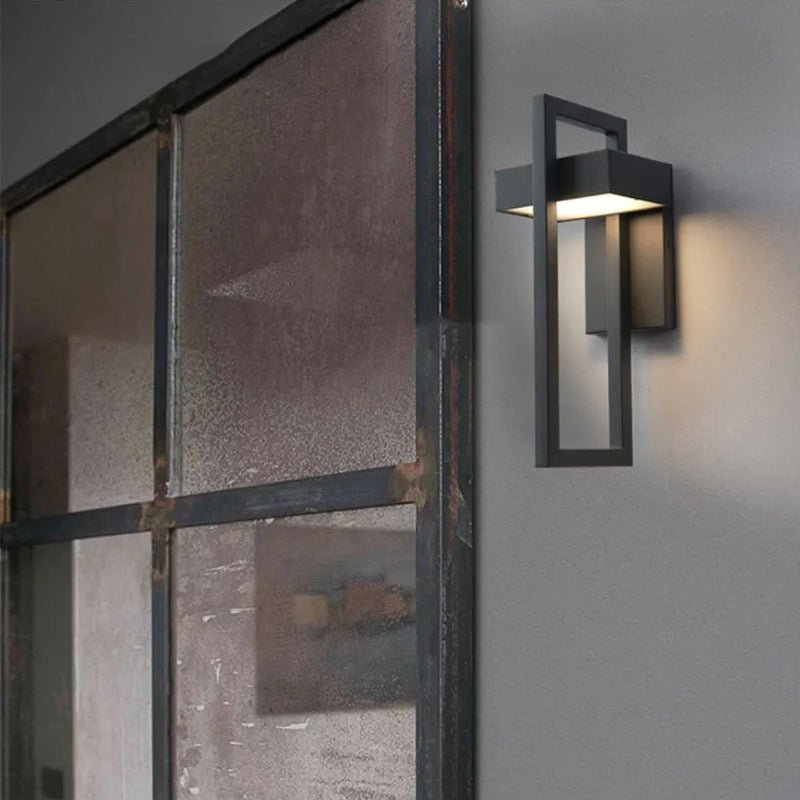 Outdoor Wall Light – Modern Up and Down Design for Garden Illumination