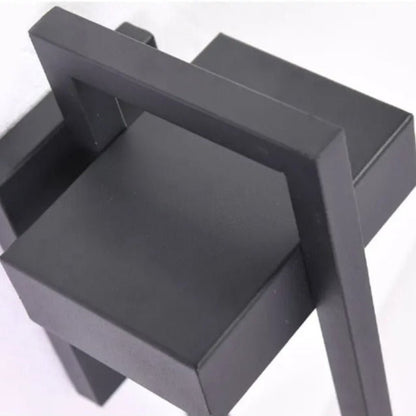 Outdoor Wall Light – Modern Up and Down Design for Garden Illumination