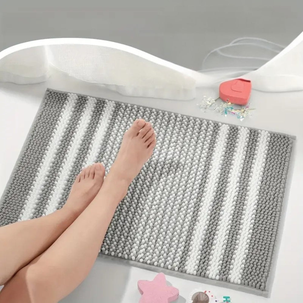 PebbleKnit | Non-Slip Bath Mat – Ultra-Absorbent Chenille Stripes