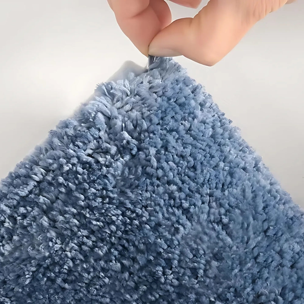 PlushWave | Non-Slip Bath Mat – Absorbent Microfiber Design