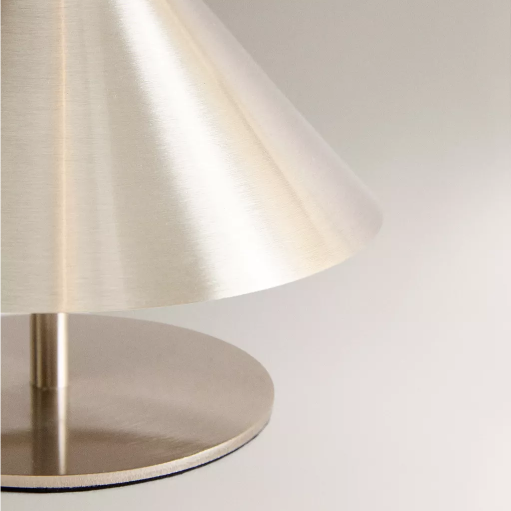Rechargeable Touch Table Lamp – 3W LED, 3 Color Modes, Touch Dimming 7