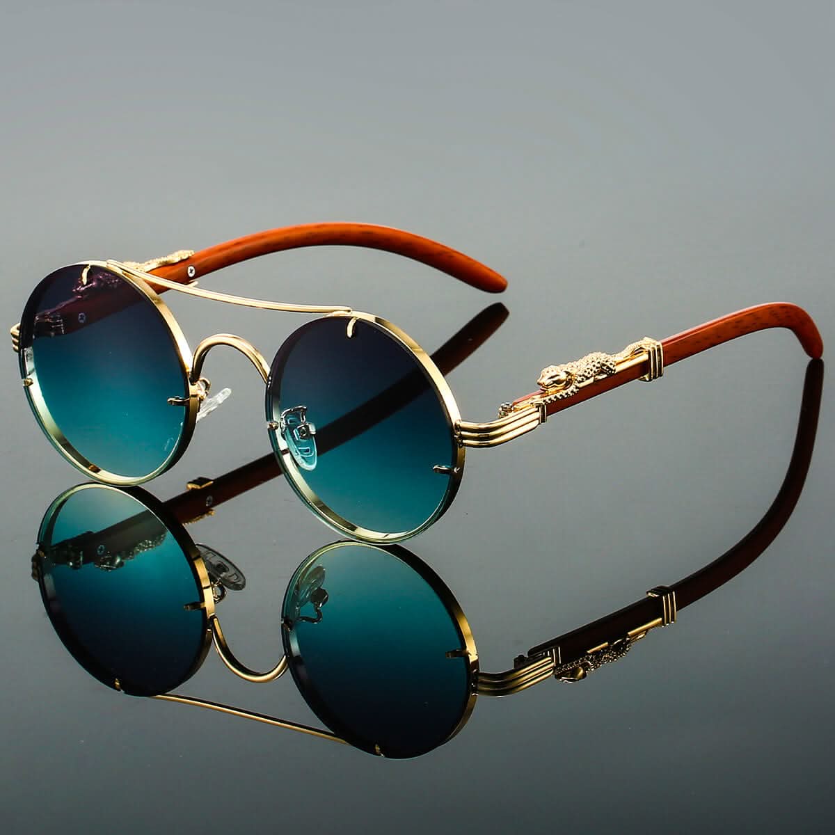 RetroStyle | Oval Metal Sunglasses with UV Protection - Lightweight Frame Design