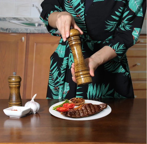 Salt and Pepper Mills | Adjustable Grind With Twist Top