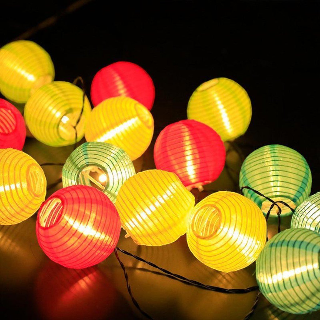 Solar String Lights Outdoor – Waterproof Lanterns for Garden Patio Use