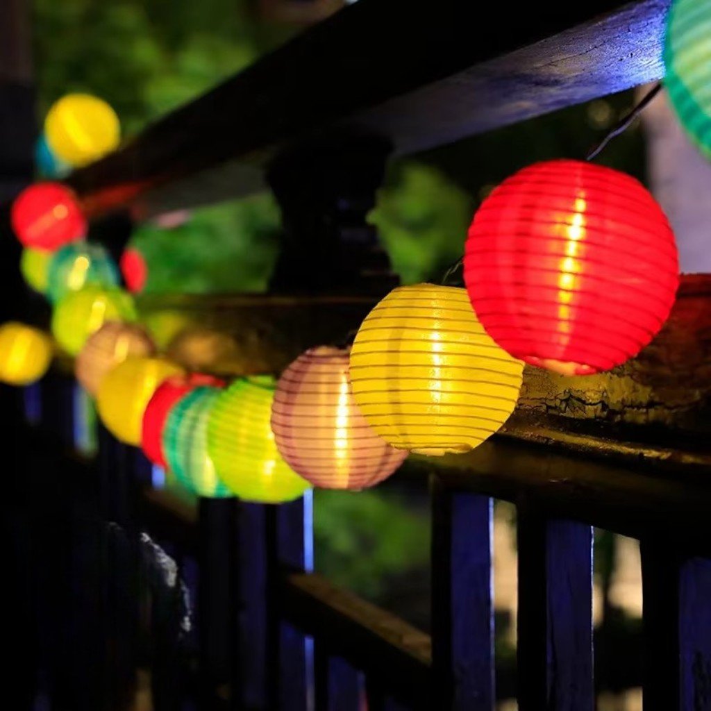 Solar String Lights Outdoor – Waterproof Lanterns for Garden Patio Use