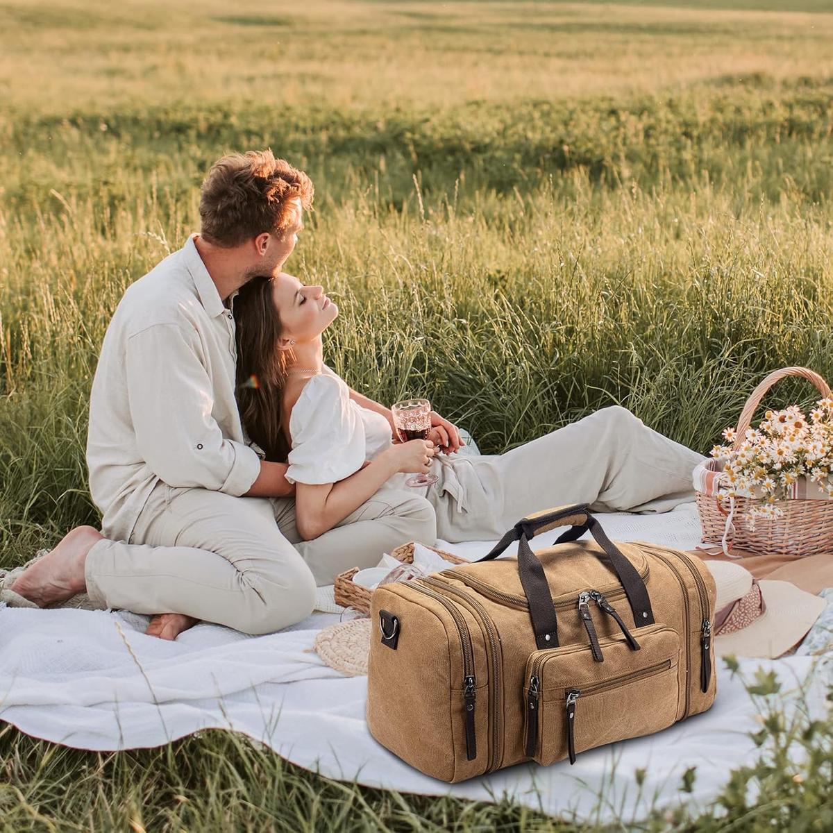 TravelMate | Expandable Duffle Bag - High-Density Canvas with 40L to 50L Capacity