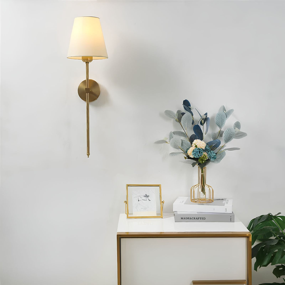 Cordless LED Wall Light Metal 61 x 11.8 cm | Gold or Black, Square or Round | No-Wire Fitting, 16-Colour Remote Dimming 5