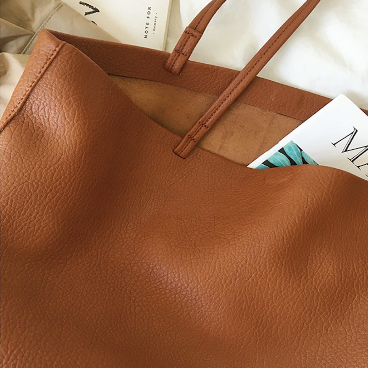 Urban Chic | Large Tote Bag – Scratch-Resistant Synthetic Leather