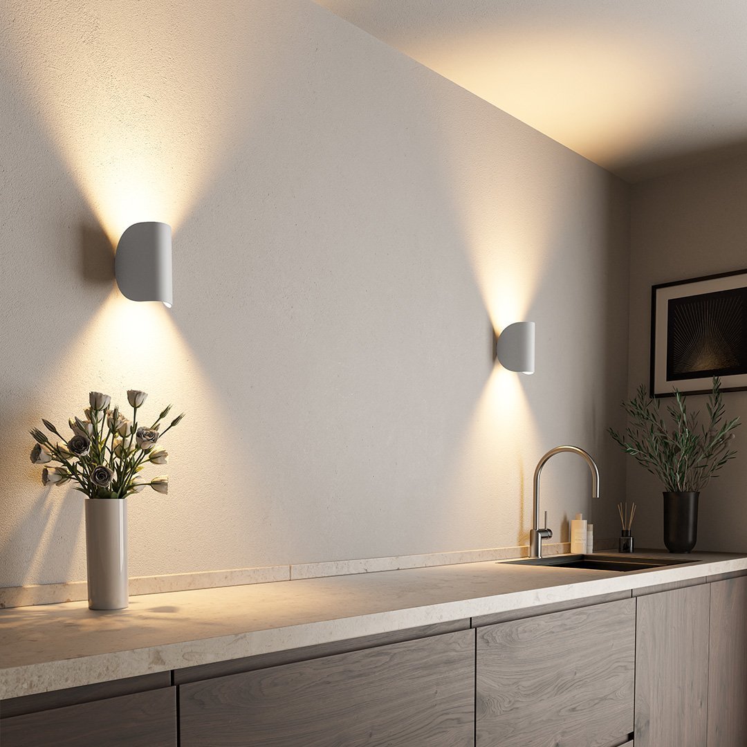 Wall Sconce Light – Adjustable Indoor LED Fixture with Versatile Design
