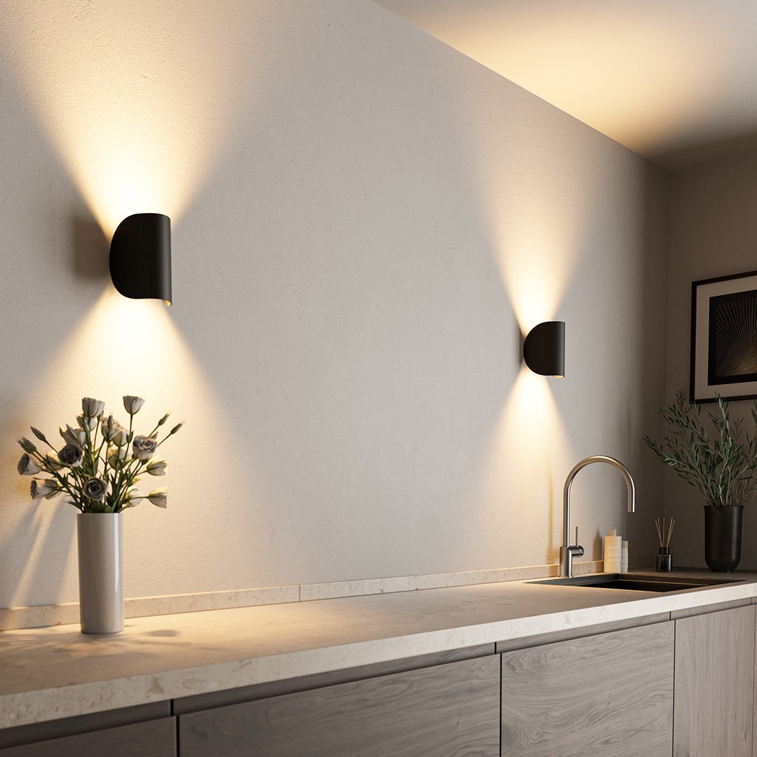 Wall Sconce Light – Adjustable Indoor LED Fixture with Versatile Design