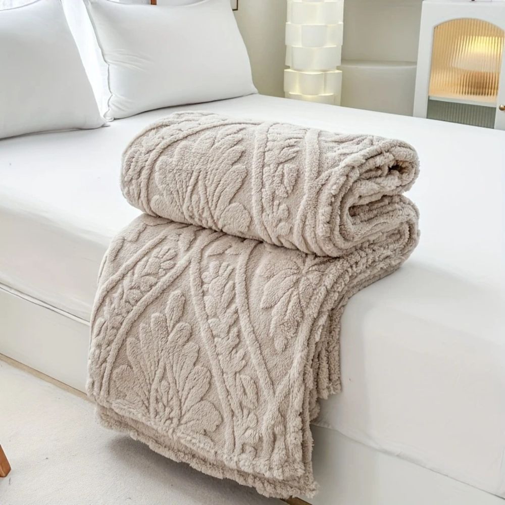 Jacquard Fleece Throw Blanket | Woven Geometric Pattern Design for Sofa, Bed & Chairs | Lightweight Machine Washable Layer 5