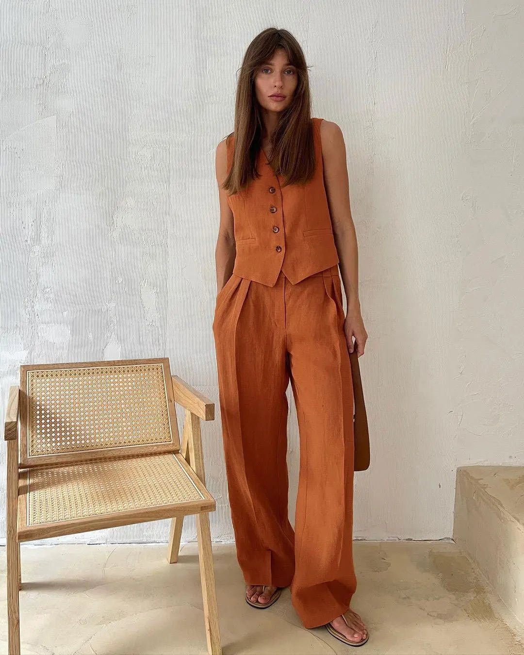 Women’s Suit Set – Sleeveless Linen Waistcoat With Wide-Leg Trousers