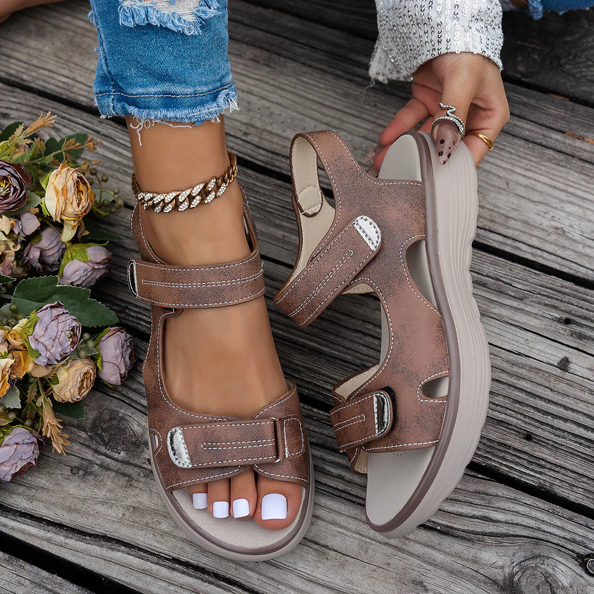 Women's Sandals with Adjustable Straps - Orthopedic Support for Comfort
