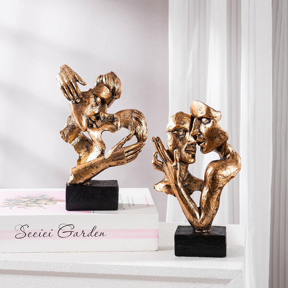 Abstract Kiss Sculpture Resin 16-18 cm | Black or Bronze Finish | Textured Couple Statue for Shelf, Sideboard, Nightstand 7