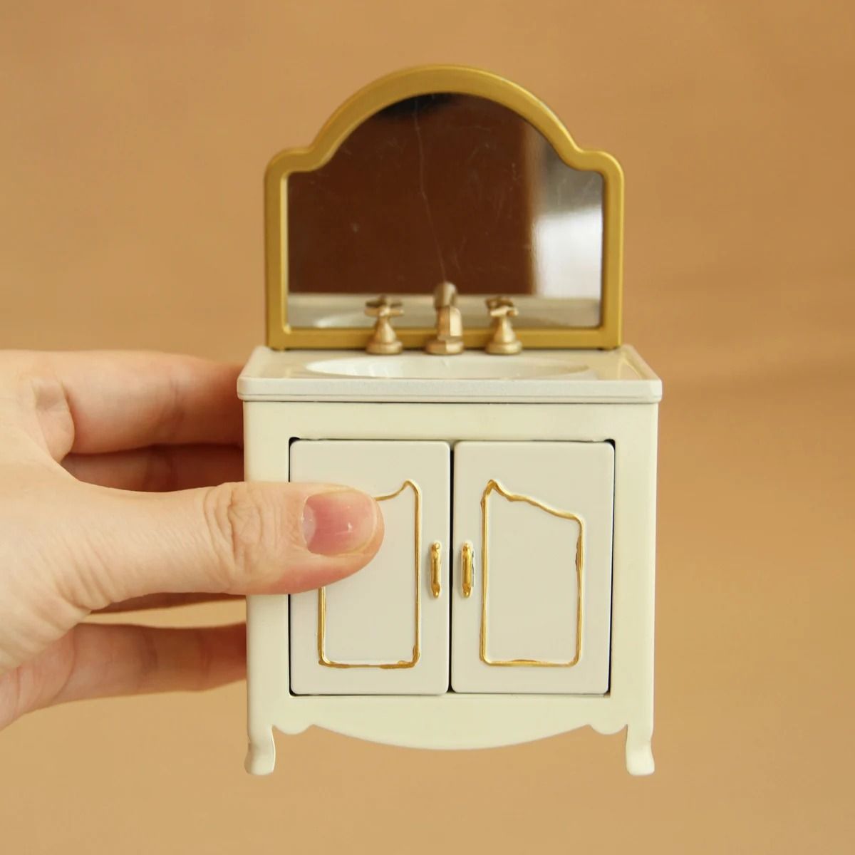 1:12 Miniature Dollhouse Furniture Set | Mixed Wood, Metal & Resin | Realistic Room Décor for Collectors & Displays 13