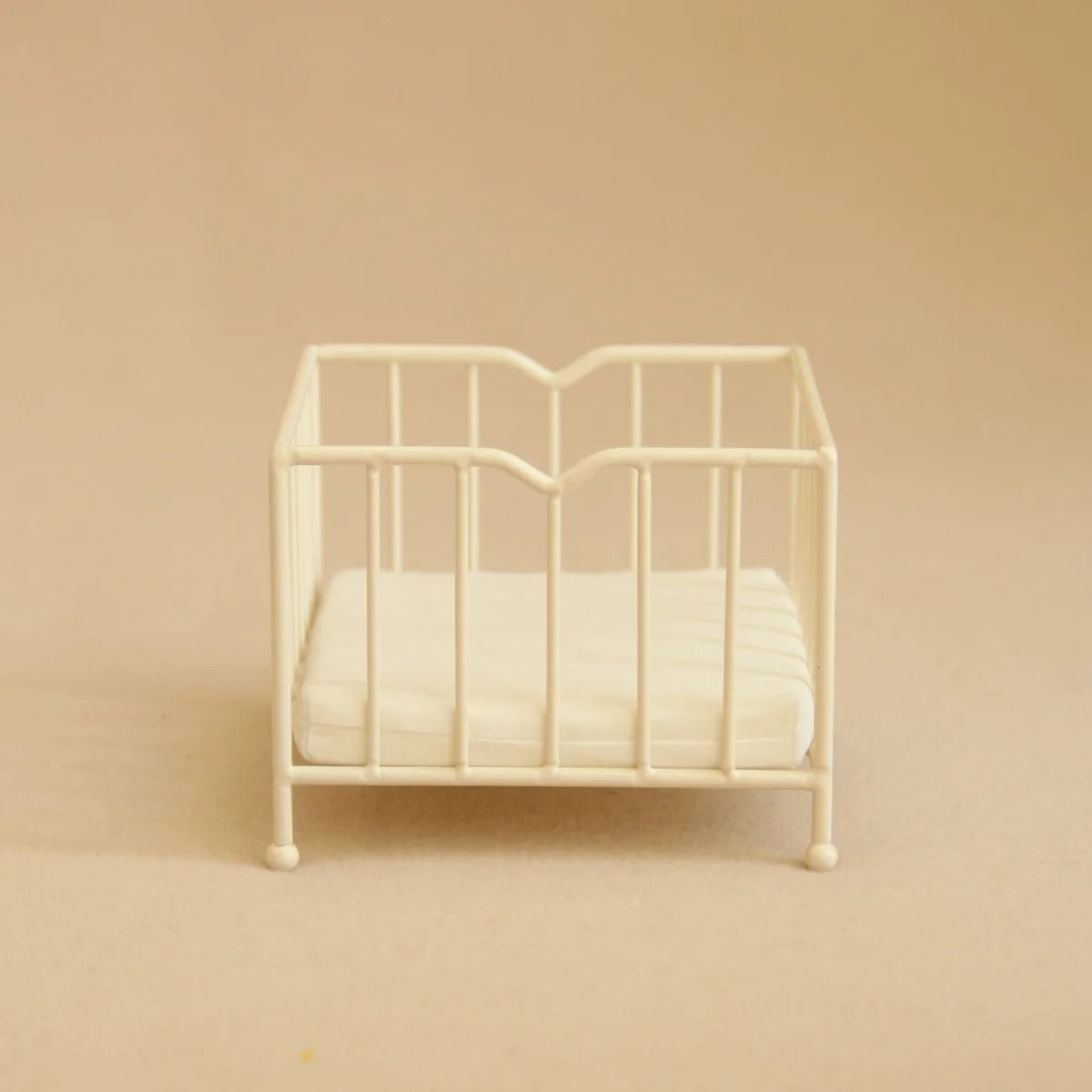 1:12 Miniature Dollhouse Furniture Set | Mixed Wood, Metal & Resin | Realistic Room Décor for Collectors & Displays 16