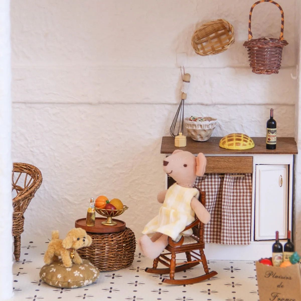 1:12 Miniature Dollhouse Furniture Set | Mixed Wood, Metal & Resin | Realistic Room Décor for Collectors & Displays 4
