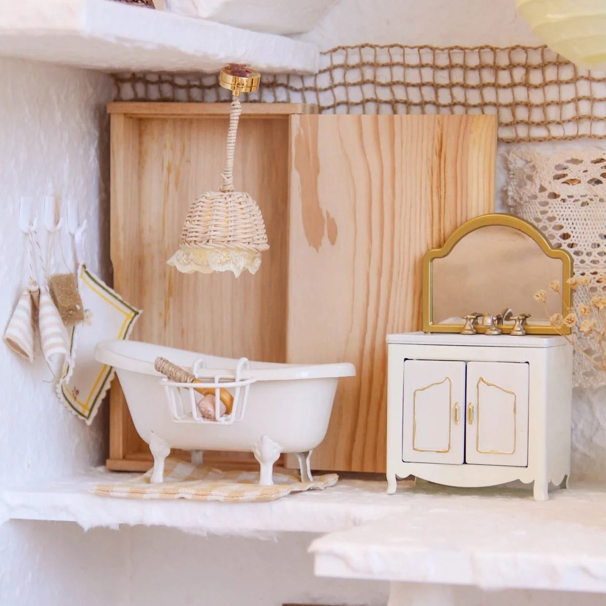1:12 Miniature Dollhouse Furniture Set | Mixed Wood, Metal & Resin | Realistic Room Décor for Collectors & Displays 6