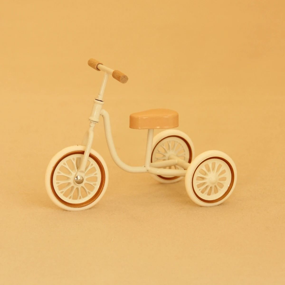 1:12 Miniature Dollhouse Furniture Set | Mixed Wood, Metal & Resin | Realistic Room Décor for Collectors & Displays 8
